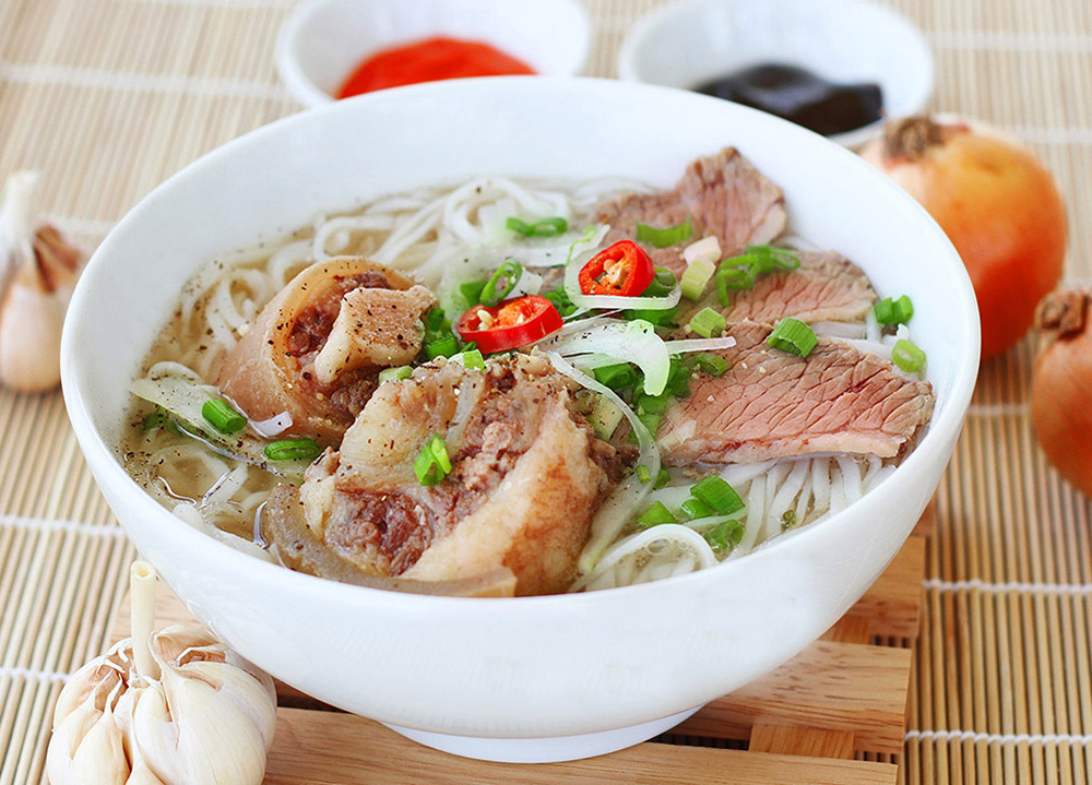 Top 8 Must-Try Foods in Hanoi - Pho