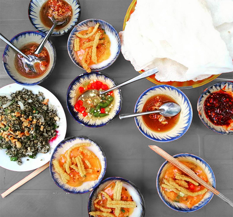 7 Best Hoi An Dishes and Restaurants - Banh Dap 7 Best Hoi An Dishes and Restaurants - Banh Dap