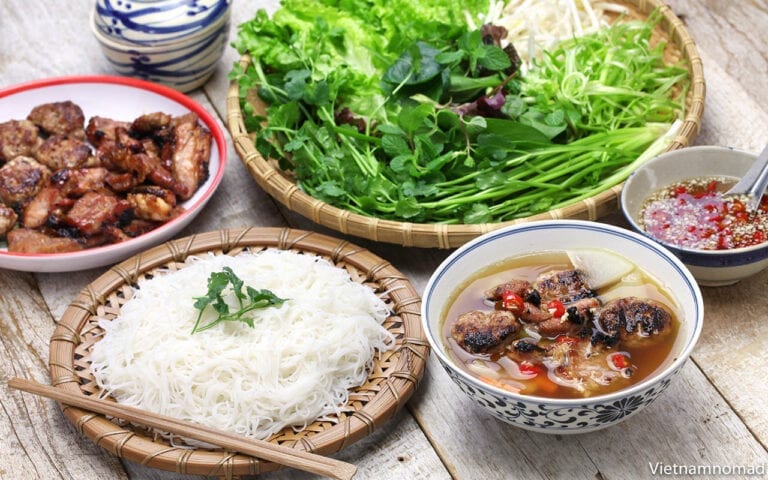 Top 15 Vietnamese Food - Bun Cha Top 15 Vietnamese Food - Bun Cha