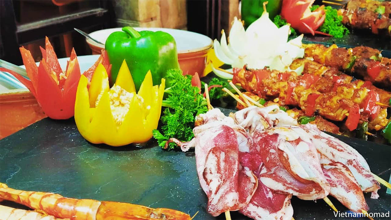 A buffet is an attractive option when visiting Ba Na Hills