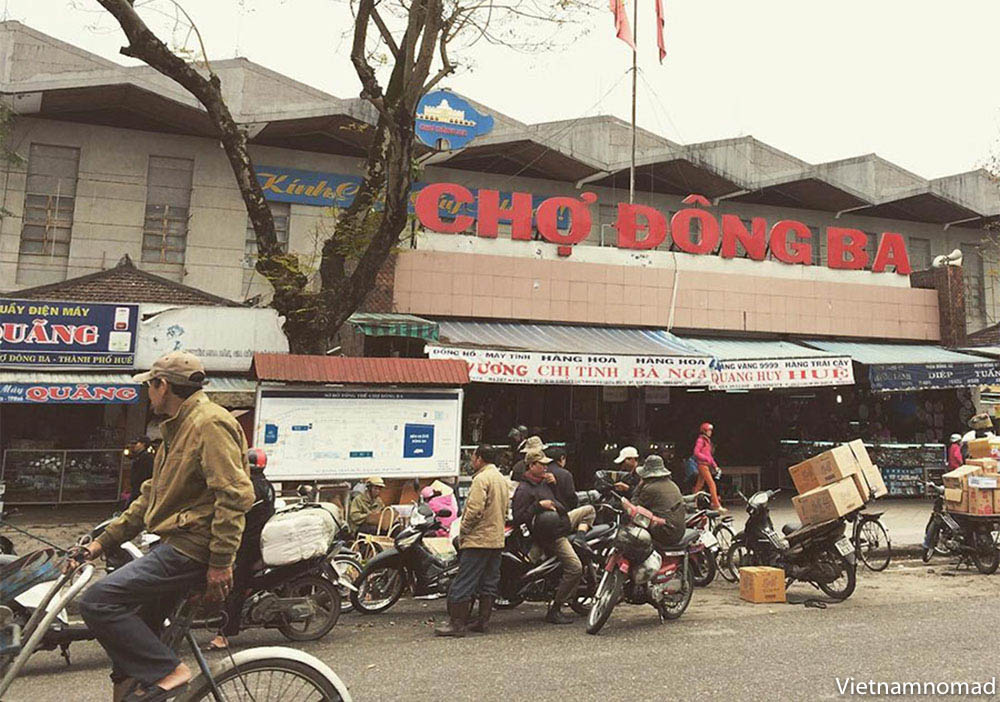 Dong Ba Market 