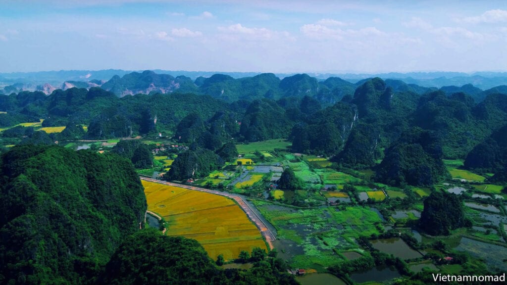 Tam Coc Bich Dong - the complex of poetic scenic spots of Ninh Binh province