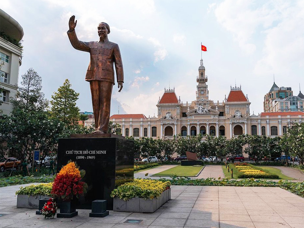 Nguyen Hue Walking Street