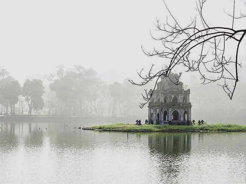 Hoan Kiem Lake