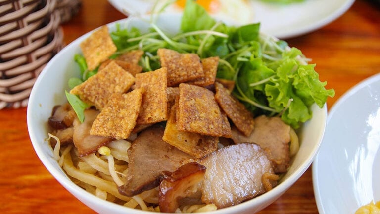 Top Vietnamese food - Cao Lau