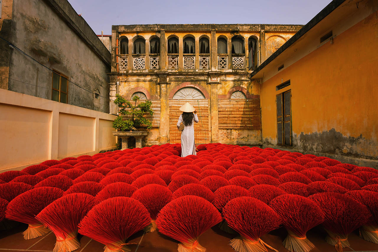 Promoting ao dai culture must truly have love and passion! 