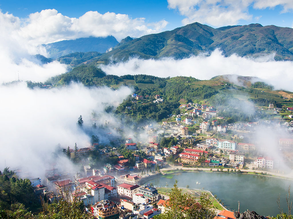 20 Best Things to Do in Vietnam - Fall in love in Sapa