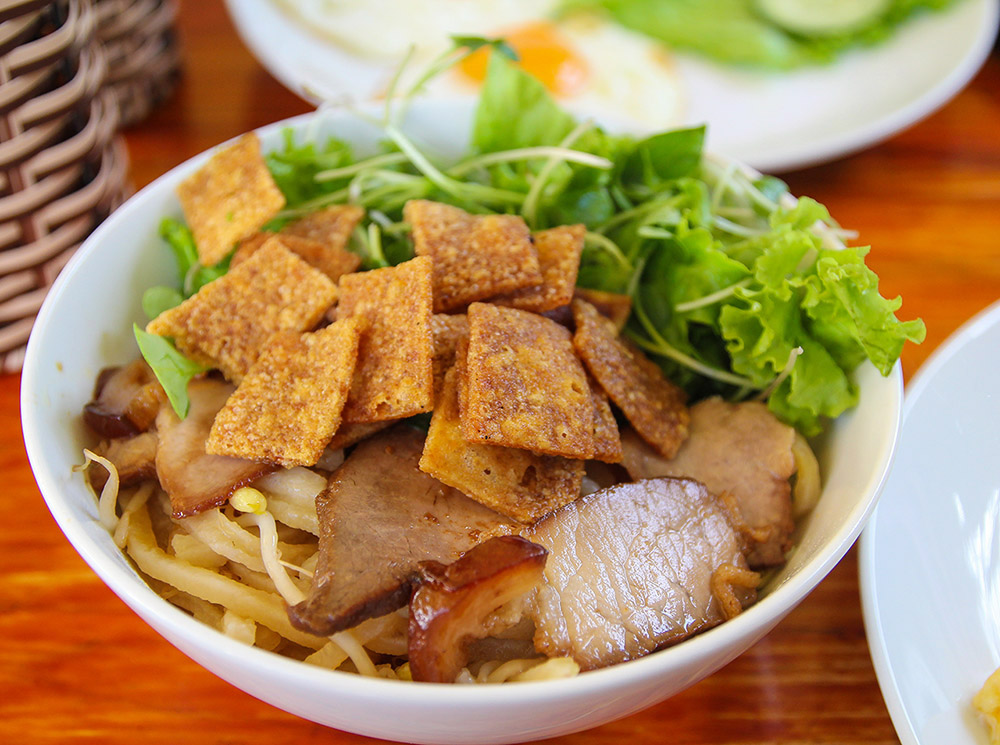 Top Hoi An food - Cao Lau