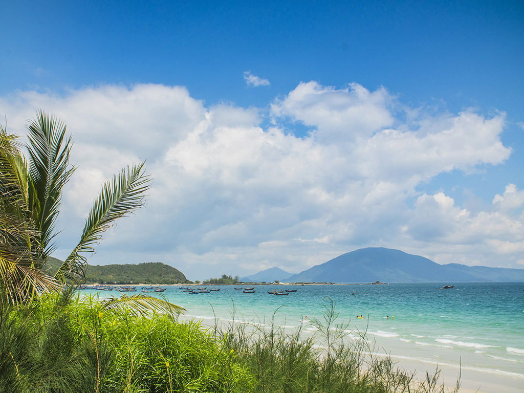 7 best beaches in Nha Trang - Doc Let