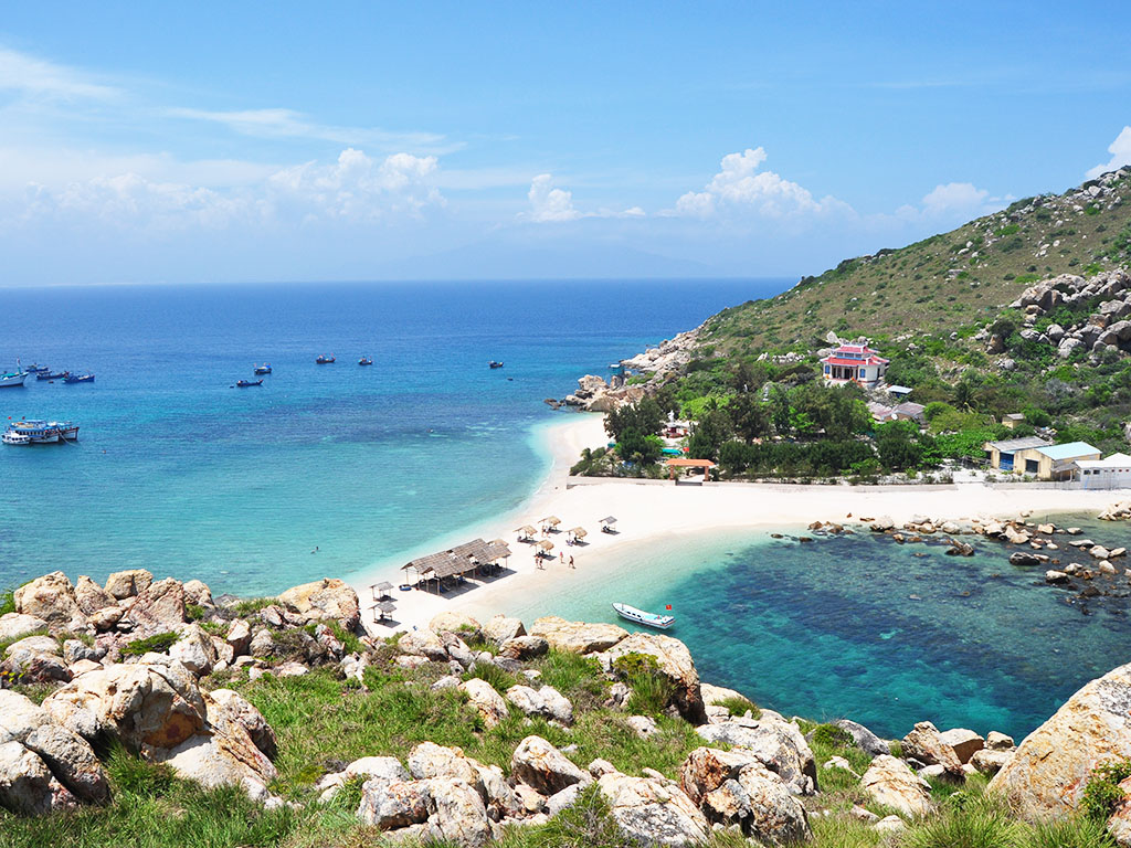 Top 5 islands in Nha Trang - Hon Noi