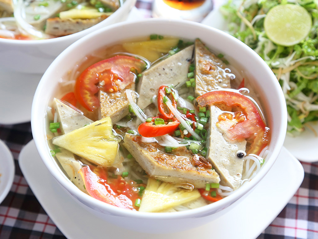 5 must-try Nha Trang Dishes - Bun Ca